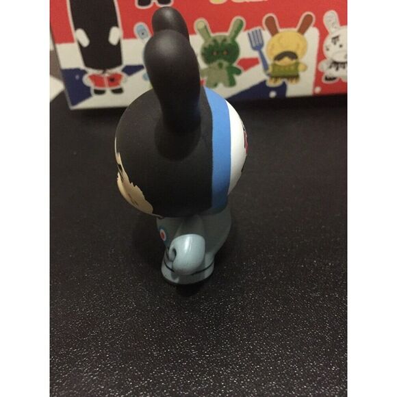 Kidrobot Dunny UK SERIES 3" Ye Olde English Mr Frames 2/25 2009 Toy Vinyl - Picture 3 of 8